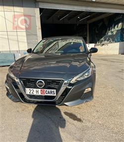 نيسان ألتيما